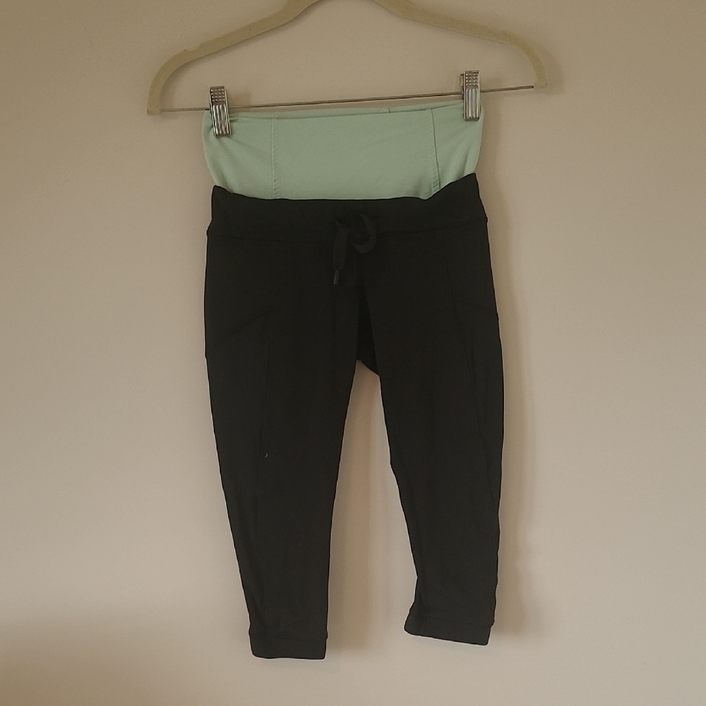 KIDS Lululemon Cropped Leggings